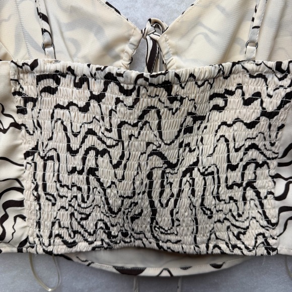 Abercrombie & Fitch Cream and Brown Abstract Tie-Front Cami - Picture 6 of 10